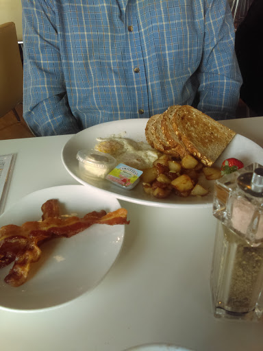 Health Food Store «The Mustard Seed Market and Cafe», reviews and photos, 867 W Market St, Akron, OH 44303, USA