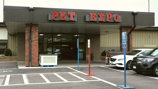 Pet Supply Store «Pet Expo Distributors», reviews and photos, 1800 Adams St, Mankato, MN 56001, USA