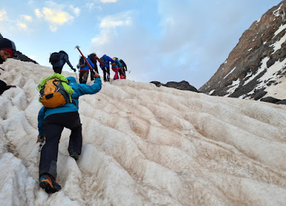 Jose Leon Mountain Guides 