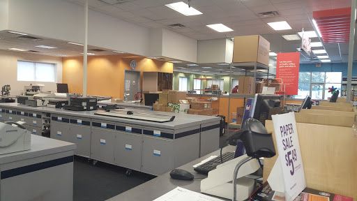 Print Shop «FedEx Office Print & Ship Center», reviews and photos, 550 Woods Lake Rd, Greenville, SC 29607, USA