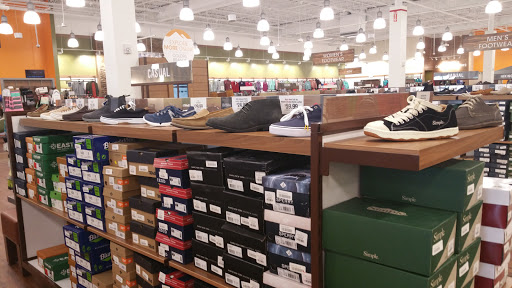 Outdoor Sports Store «Sierra Trading Post», reviews and photos, 215 N Maple Rd Unit 1F, Ann Arbor, MI 48103, USA