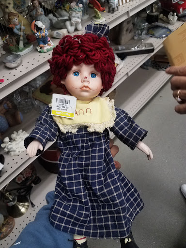 Thrift Store «Goodwill», reviews and photos