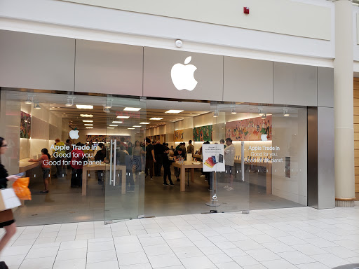 Computer Store «Apple Freehold Raceway Mall», reviews and photos, 3710 Route 9 South, Freehold, NJ 07728, USA