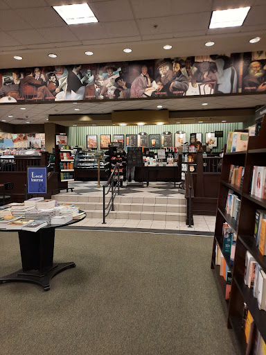 Book Store «Barnes & Noble», reviews and photos, 131 Colonie Center #355, Albany, NY 12205, USA