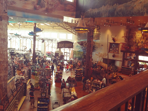 Sporting Goods Store «Bass Pro Shops», reviews and photos, 8200 Dean Martin Dr, Las Vegas, NV 89139, USA