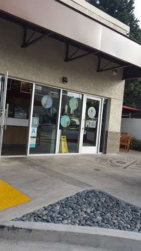 The Coffee Bean & Tea Leaf image
