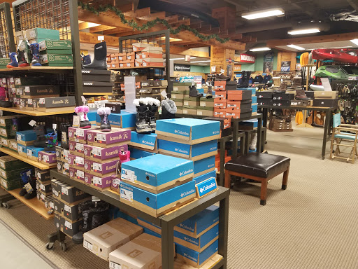 Camping Store «Erehwon Mountain Outfitter», reviews and photos, 599 West Glen Bay Avenue, Glendale, WI 53217, USA