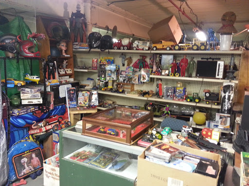 Flea Market «Southcoast Flea Market», reviews and photos, 251 Brook St, New Bedford, MA 02745, USA