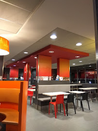 Atmosphère du Restaurant KFC CAEN HEROUVILLE à Hérouville-Saint-Clair - n°16