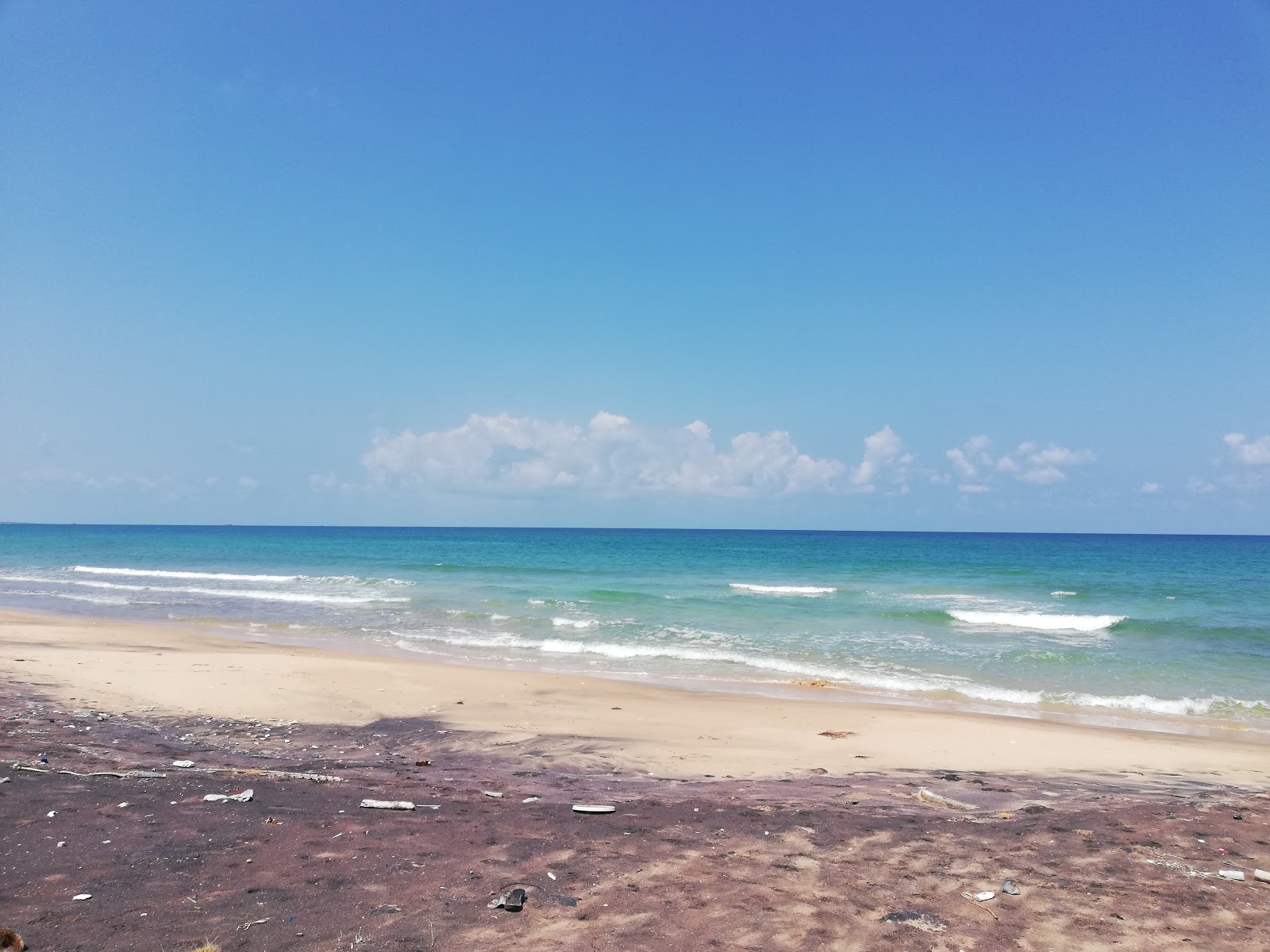 Foto von Lanka Patuna Beach und die siedlung