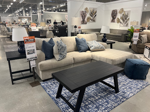 Furniture Store «Ashley HomeStore», reviews and photos, 925 Paterson Plank Rd, Secaucus, NJ 07094, USA