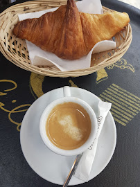 Croissant du Cafe Planch'a Pain Sucre & Sale à Montpellier - n°4