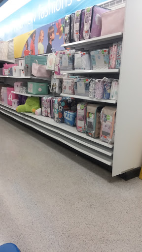 Clothing Store «Ross Dress for Less», reviews and photos, 2757 Papermill Rd, Reading, PA 19610, USA