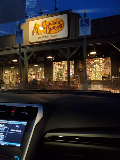 American Restaurant «Cracker Barrel Old Country Store», reviews and photos, 16 Nashua Rd, Londonderry, NH 03053, USA