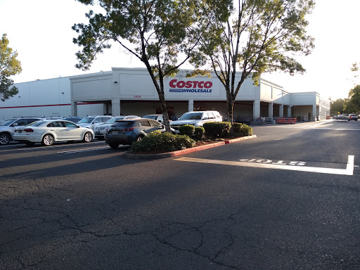 Warehouse store «Costco Wholesale», reviews and photos, 2828 Chad Dr, Eugene, OR 97408, USA