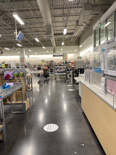 Department Store «Nordstrom Rack Gateway», reviews and photos, 9607 Research Blvd, Austin, TX 78759, USA