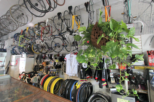 Used Bicycle Shop «Willie’s Bicycle», reviews and photos, 3210 NE 2nd Ave, Miami, FL 33137, USA