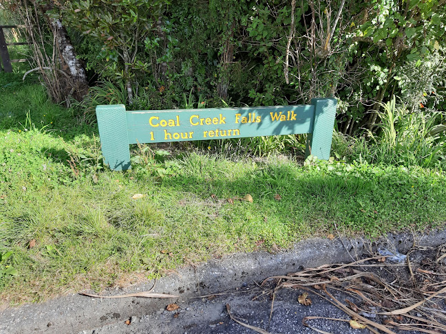 Comments and reviews of Coal Creek Falls