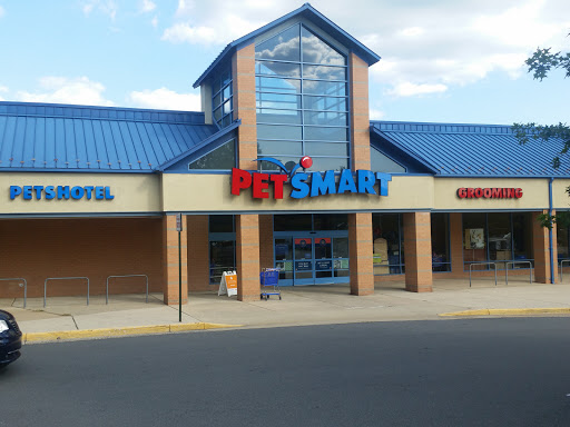 Pet Supply Store «PetSmart», reviews and photos, 13866 Metrotech Dr, Chantilly, VA 20151, USA