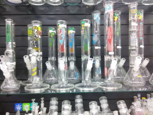 Tobacco Shop «HWY 6 SMOKE SHOP», reviews and photos, 6810 S Texas 6, Houston, TX 77083, USA