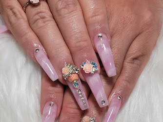 Divine Nails