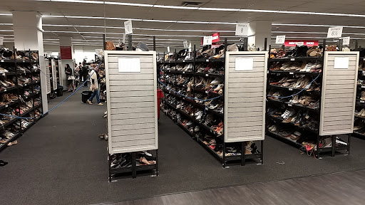 Department Store «Last Chance Clearance Store», reviews and photos, 1919 E Camelback Rd, Phoenix, AZ 85016, USA