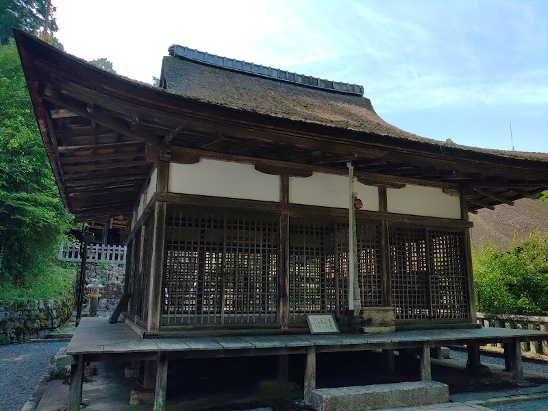 白山神社 拝殿