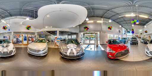 Hyundai Dealer «Oxmoor Hyundai», reviews and photos, 8107 Shelbyville Rd, Louisville, KY 40222, USA