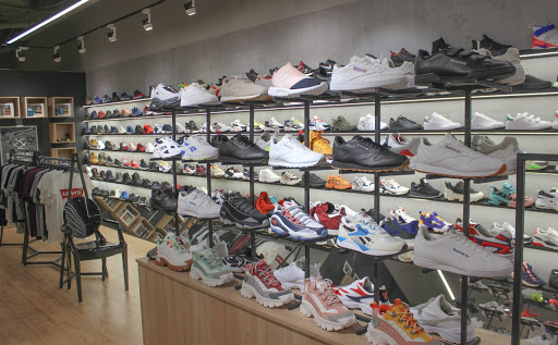 Stores to buy shoes Minsk