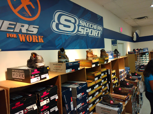 Shoe Store «SKECHERS Factory Outlet», reviews and photos, 250 E Palm Dr #160, Florida City, FL 33034, USA