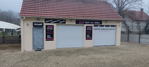 Photo 2 - Garage Chamley