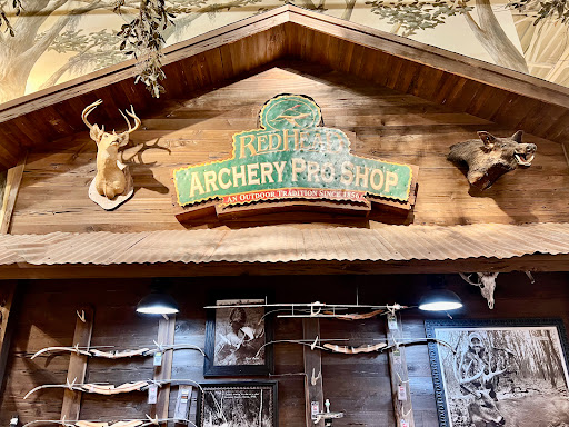 Sporting Goods Store «Bass Pro Shops», reviews and photos, 10501 Palm River Rd, Tampa, FL 33619, USA