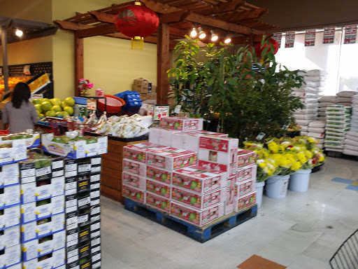 Asian Grocery Store «Hoa Binh Garden Grove Supermarket», reviews and photos, 13922 Brookhurst St, Garden Grove, CA 92843, USA