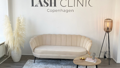 Lash Clinic Copenhagen - Eyelash Extensions, Vippeprodukter & Vippeuddannelse in København Ø, København
