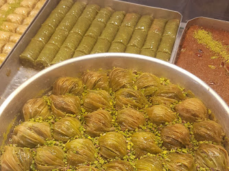 Gaziantep'li Şekercioğlu Sıcak Tatlı Baklava