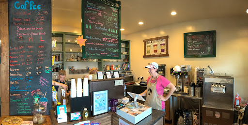 Evergreens Coffee and Bakeshop, 33 Pleasant St, Oxford, MI 48371, USA, 