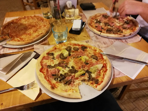 Pizzeria Dal Mato in Peschiera del Garda, Verona
