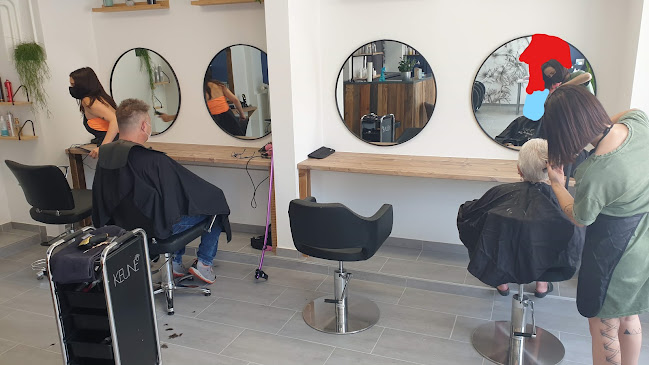 Rezensionen über Salon de coiffure Angelo in Val-de-Travers NE - Friseursalon