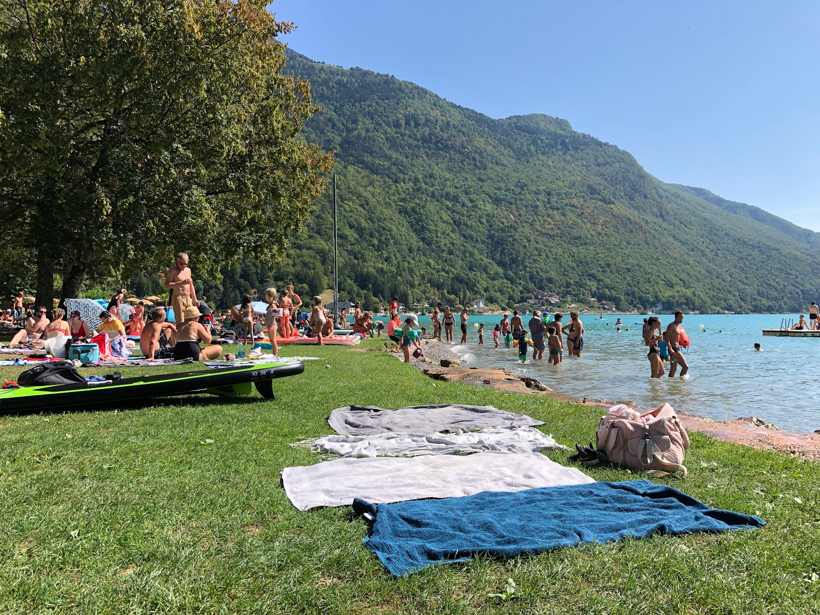 Fotografie cu Plage d'Angon cu o linie de coastă dreaptă