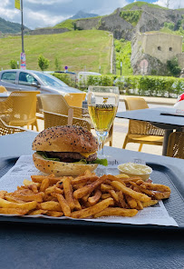 Plats et boissons du Restaurant Le Champ de Mars - Bar Friterie à Briançon - n°12
