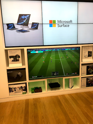 Computer Store «Microsoft Store - Aventura Mall», reviews and photos, 19575 Biscayne Blvd #1565, Aventura, FL 33180, USA