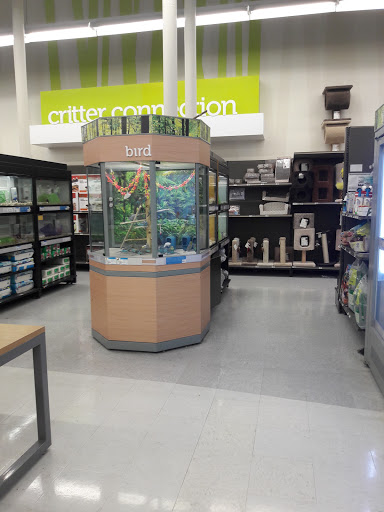 Pet Supply Store «Petco Animal Supplies», reviews and photos, 3246 N John Young Pkwy, Kissimmee, FL 34741, USA