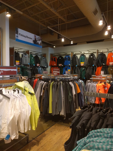 Sportswear Store «Columbia Sportswear Outlet Store at Tanger Outlet Center», reviews and photos, 6699 N Landmark Dr e, Park City, UT 84098, USA