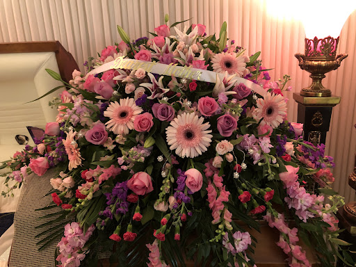 Florist «Flower Peddler», reviews and photos, 38350 Garfield Rd, Charter Twp of Clinton, MI 48038, USA