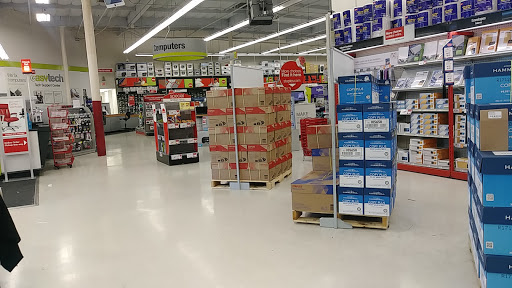 Office Supply Store «Staples», reviews and photos, 3090 Slauson Ave, Huntington Park, CA 90255, USA