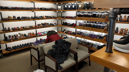 Shoe Store «Chiappetta Shoe Store», reviews and photos, 6821 39th Ave, Kenosha, WI 53142, USA