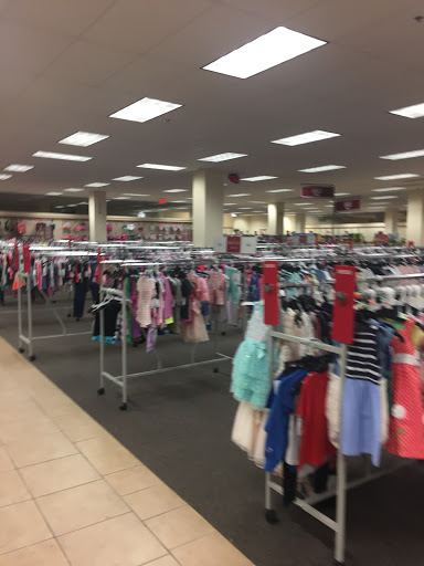 Clothing Store «Burlington Coat Factory», reviews and photos, 74 Broad St, Stamford, CT 06901, USA