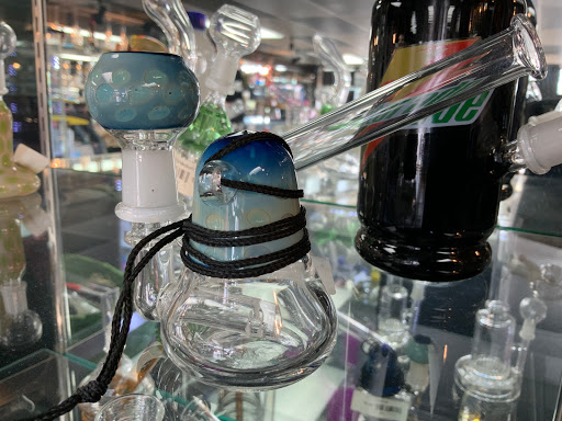 Tobacco Shop «Glass City Tobacco Inc», reviews and photos, 7600 Gardner Park Dr, Gainesville, VA 20155, USA