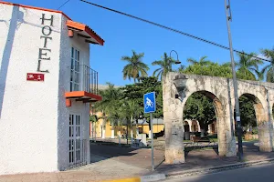 Hotel Esquivel "La Casona" image