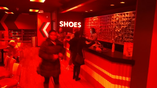 Bowling Alley «AMF Bowlero Lanes», reviews and photos, 11737 W Burleigh St, Wauwatosa, WI 53222, USA